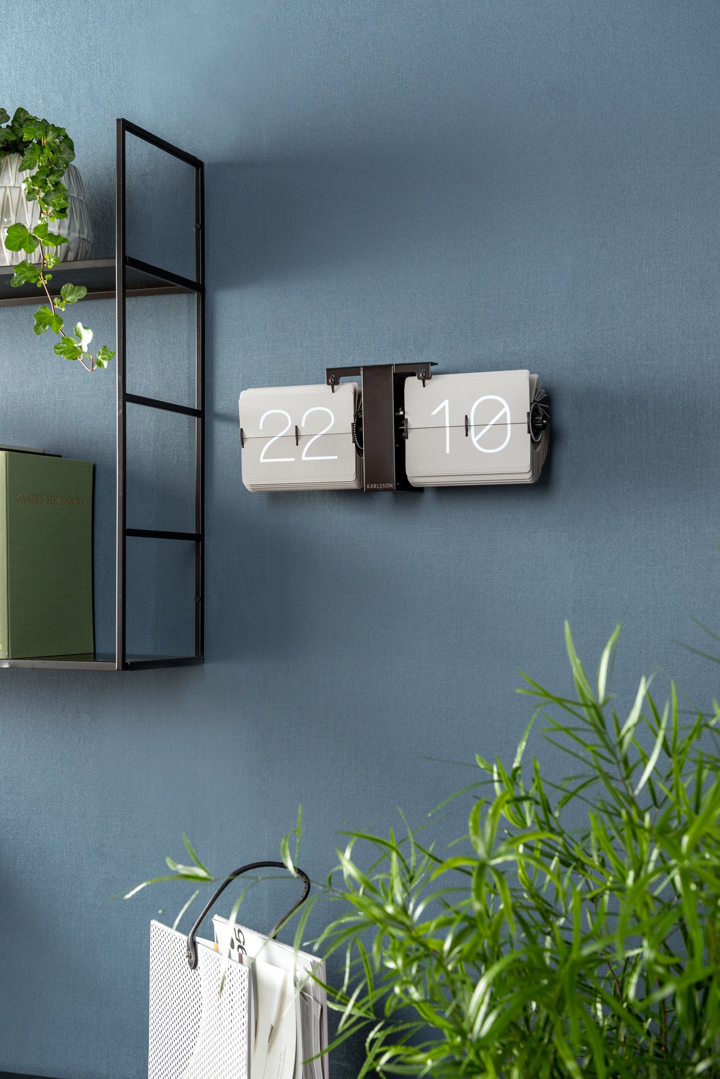 Flip No Case Clock - Grey